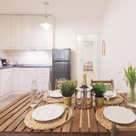 Apartament - Con Terrazzo Vista Mare E Giardino *